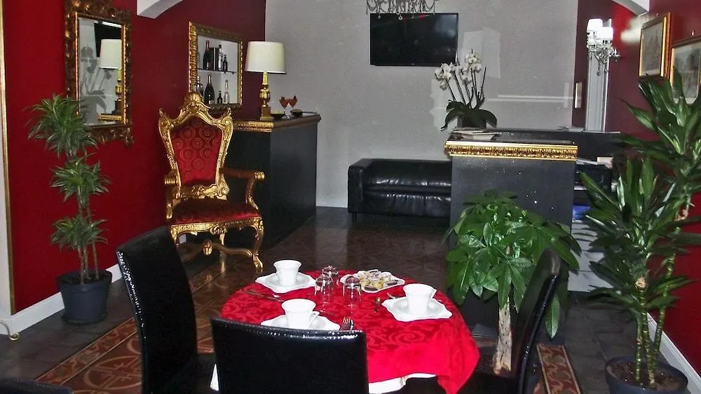 Duca Di Uzeda Bed And Breakfast Κατάνια